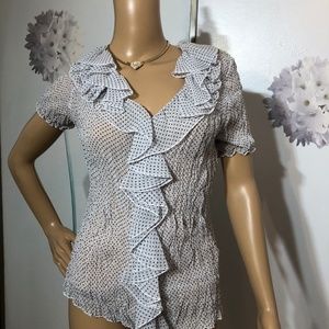 Short sleeves blouse